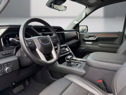 Used 2024 GMC Sierra 1500 Denali w/ Technology Package AWD/4WD image 15