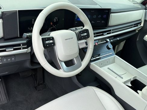 Used 2026 Hyundai Santa Fe SEL FWD image 4