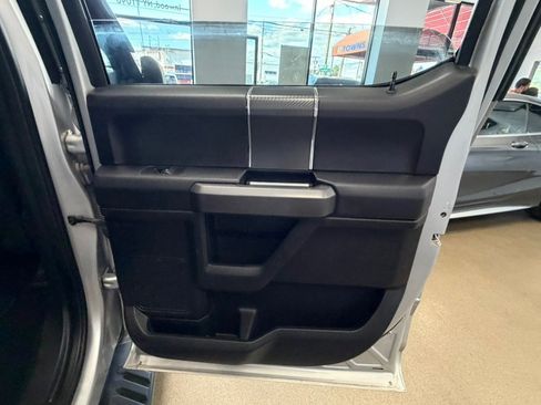 Used 2019 Ford F150 XLT w/ Equipment Group 302A Luxury AWD/4WD image 29