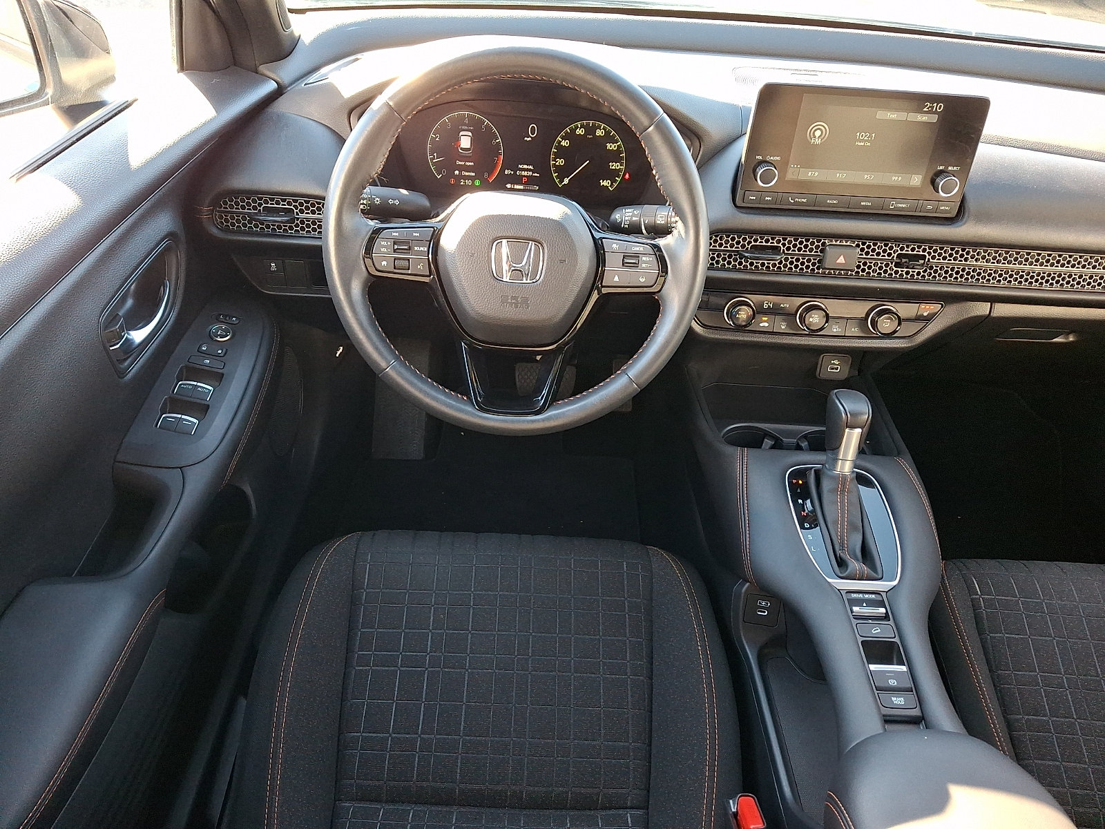Used 2024 Honda HR-V Sport image 11