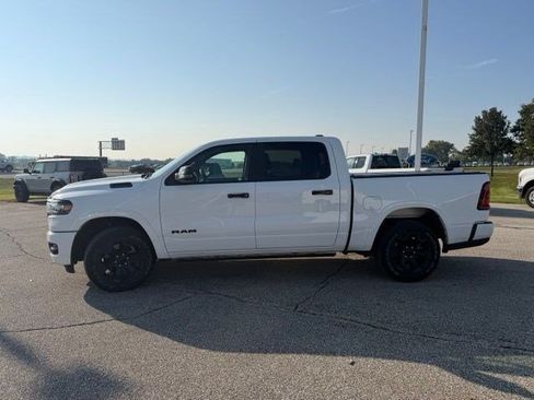 Used 2025 RAM 1500 Big Horn AWD/4WD image 9