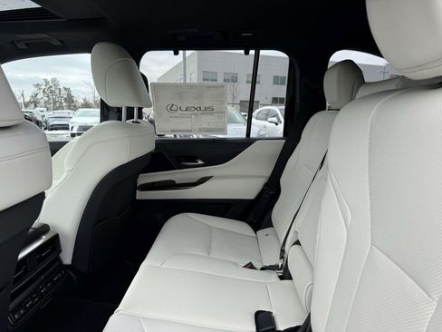 New 2026 Lexus LX 700h Luxury image 13