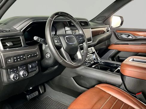 Certified 2023 GMC Yukon Denali Ultimate AWD/4WD image 16