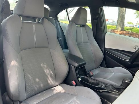 Used 2020 Toyota Corolla SE FWD image 15