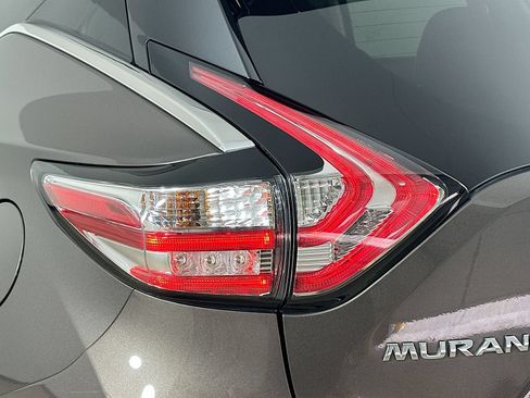 Used 2016 Nissan Murano Platinum w/ Platinum Technology Package AWD/4WD image 12