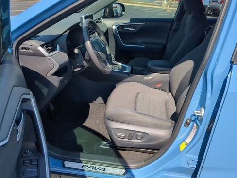 Certified 2024 Toyota RAV4 SE image 12