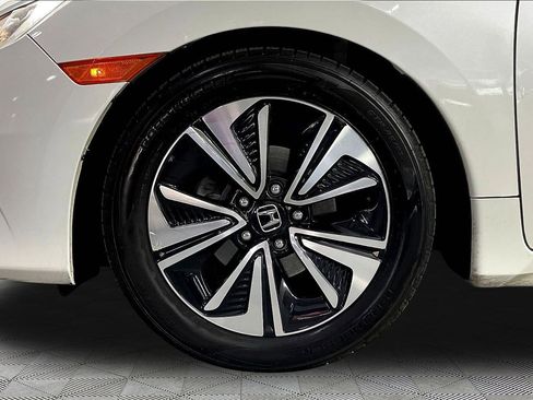 Used 2017 Honda Civic EX-T image 32