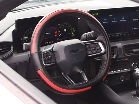 Used 2025 Ford Mustang Coupe RWD image 19