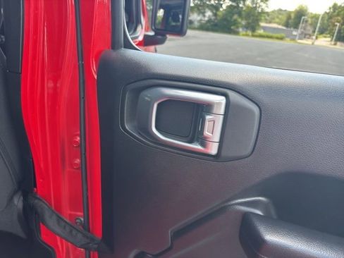 Used 2021 Jeep Wrangler Unlimited Sport image 16