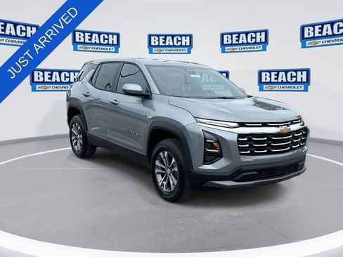 New 2026 Chevrolet Equinox LT FWD image 2