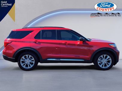 Certified 2024 Ford Explorer XLT w/ Equipment Group 202A