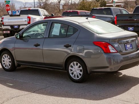 Used 2017 Nissan Versa S FWD image 7