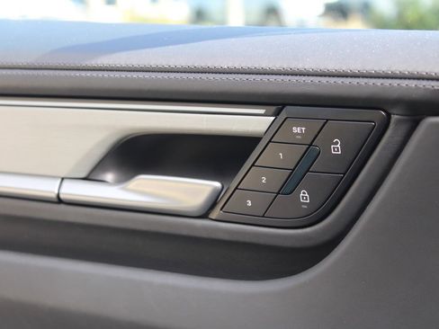 Used 2024 Porsche Macan 4 Electric image 14