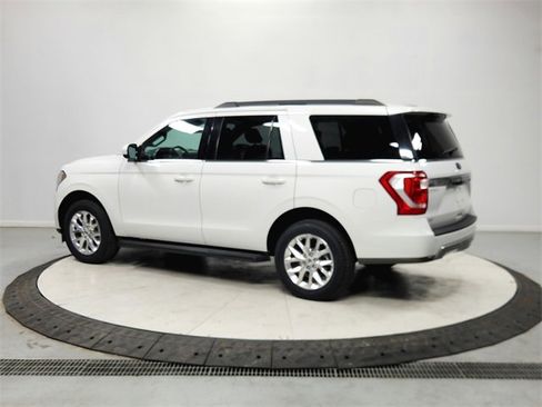 Used 2020 Ford Expedition XLT image 5