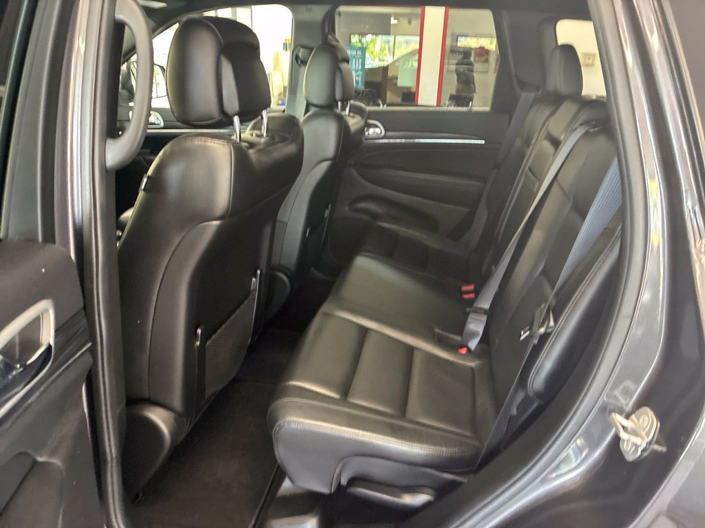 Used 2021 Jeep Grand Cherokee Limited AWD/4WD image 11