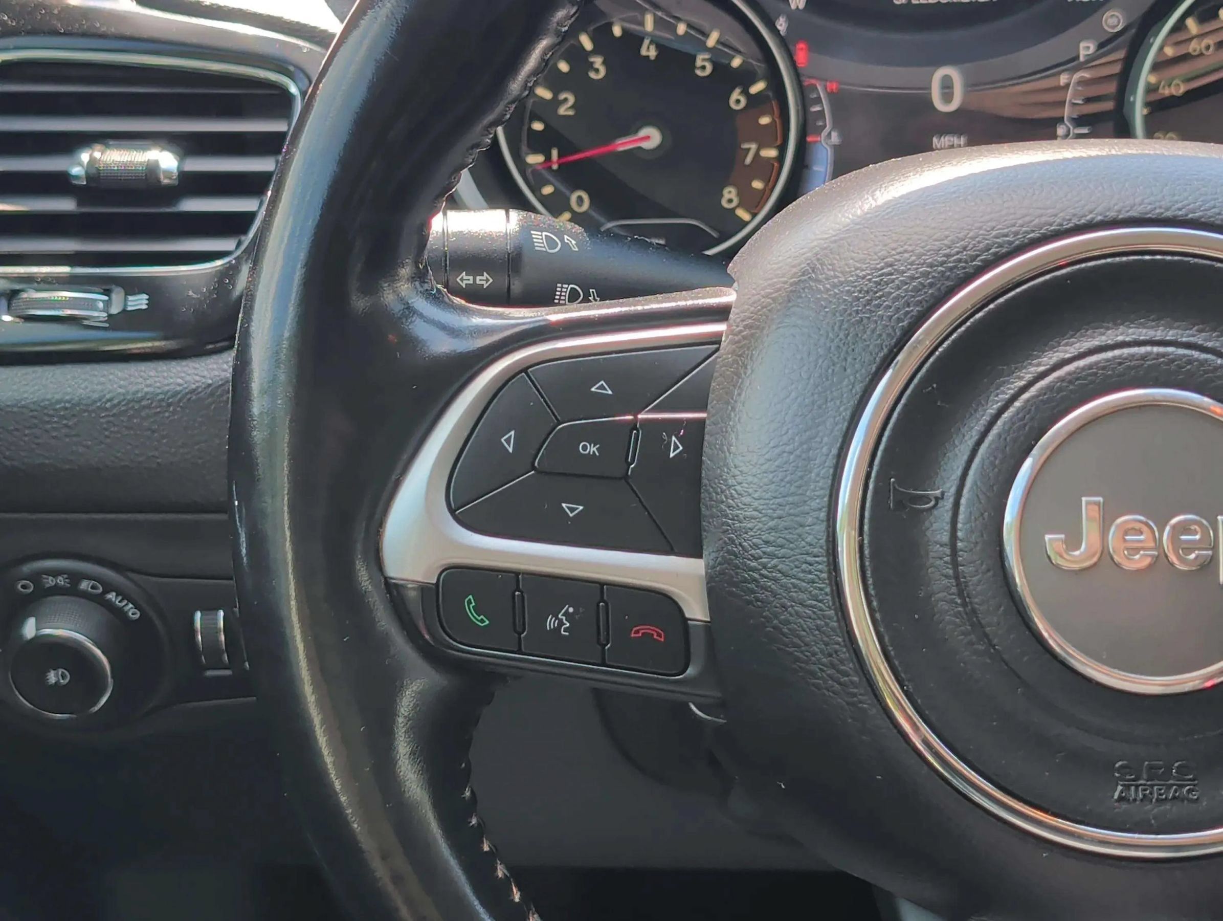 Used 2021 Jeep Compass Limited AWD/4WD image 24