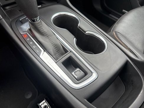 Used 2020 Chevrolet Equinox Premier image 29