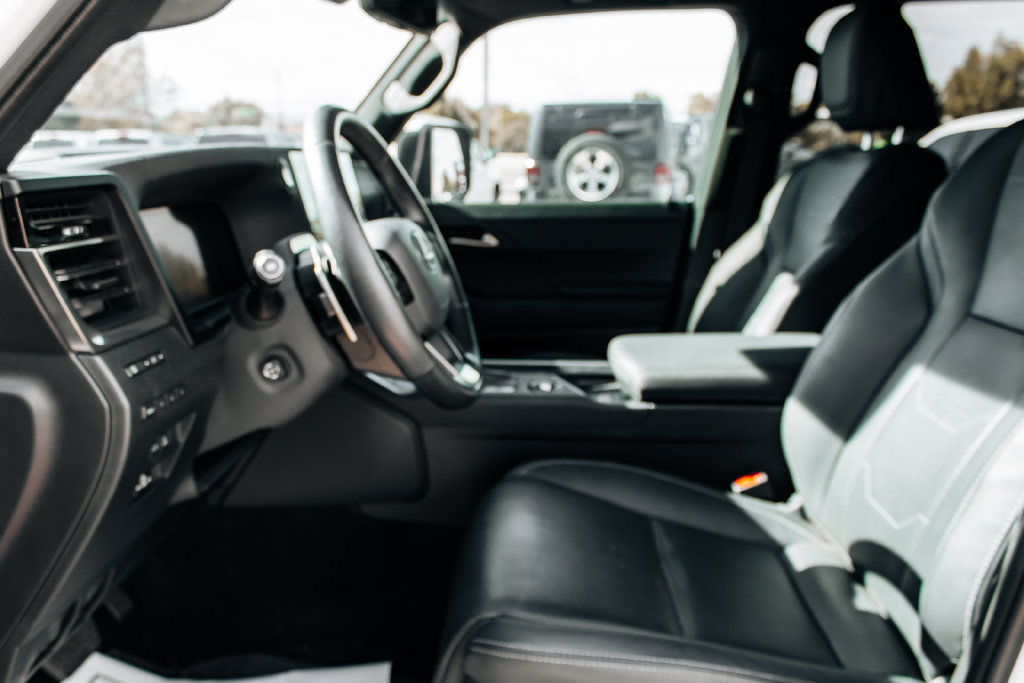 Used 2024 Lexus GX 550 w/ Accessory Package (Z1) AWD/4WD image 15