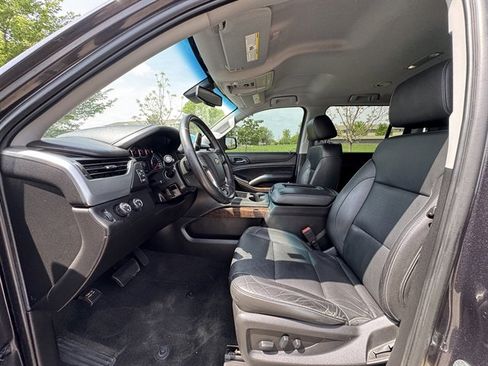 Used 2018 Chevrolet Suburban LT AWD/4WD image 11