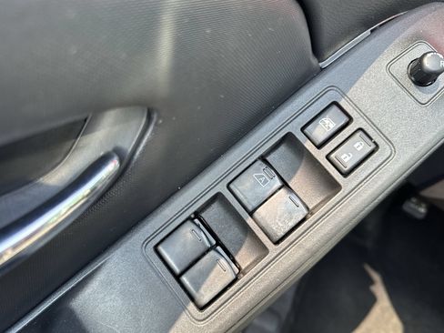 Used 2022 Nissan Frontier SV w/ Technology Package AWD/4WD image 12