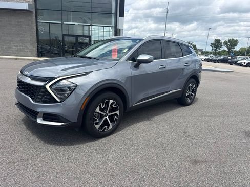 Certified 2024 Kia Sportage EX AWD/4WD image 3