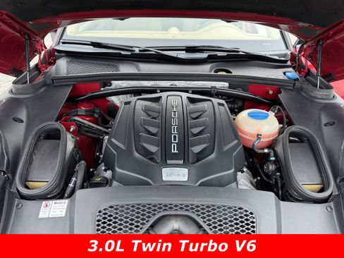 Used 2017 Porsche Macan S image 12