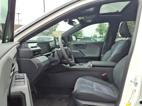 Used 2026 Toyota RAV4 XSE AWD/4WD image 16