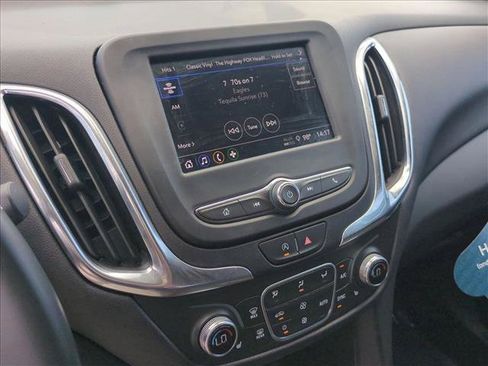 Certified 2024 Chevrolet Equinox LT FWD image 14