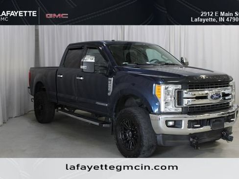 Used 2017 Ford F250 XLT w/ XLT Premium Package AWD/4WD image 1