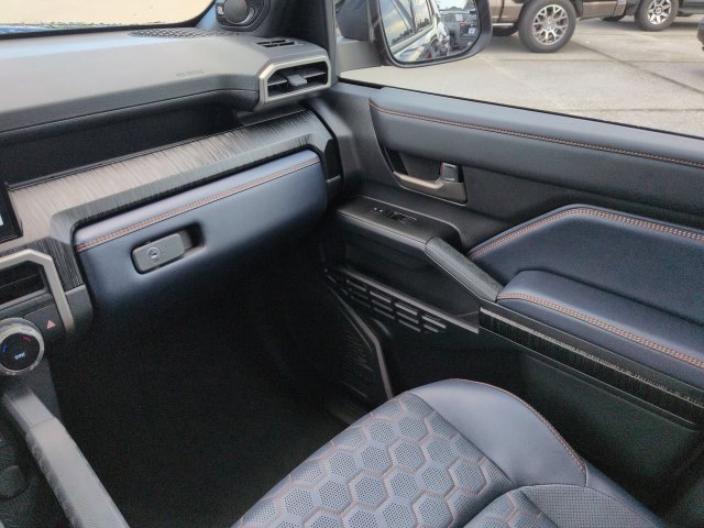 Used 2026 Toyota 4Runner Platinum AWD/4WD image 17