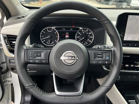 Certified 2023 Nissan Rogue SL w/ SL Premium Package image 10