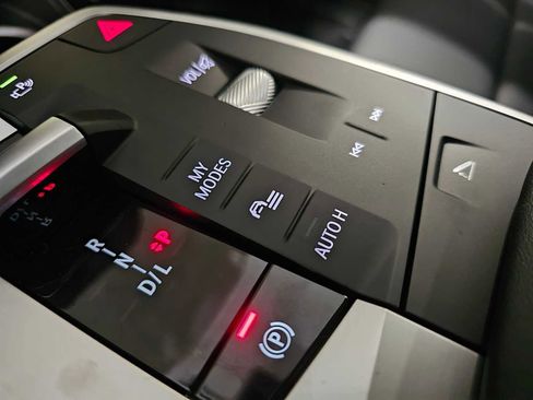 New 2026 BMW X1 xDrive28i w/ Technology Package image 19