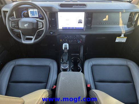 Used 2024 Ford Bronco Big Bend image 5