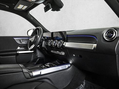 Certified 2026 Mercedes-Benz GLB 250 4MATIC image 24