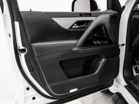 Used 2024 Lexus LX 600 F Sport image 41