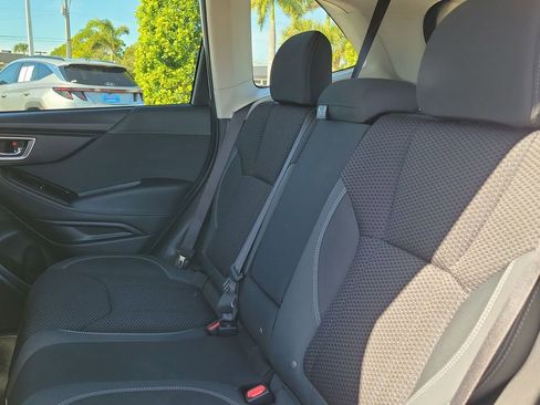 Used 2020 Subaru Forester Premium image 14