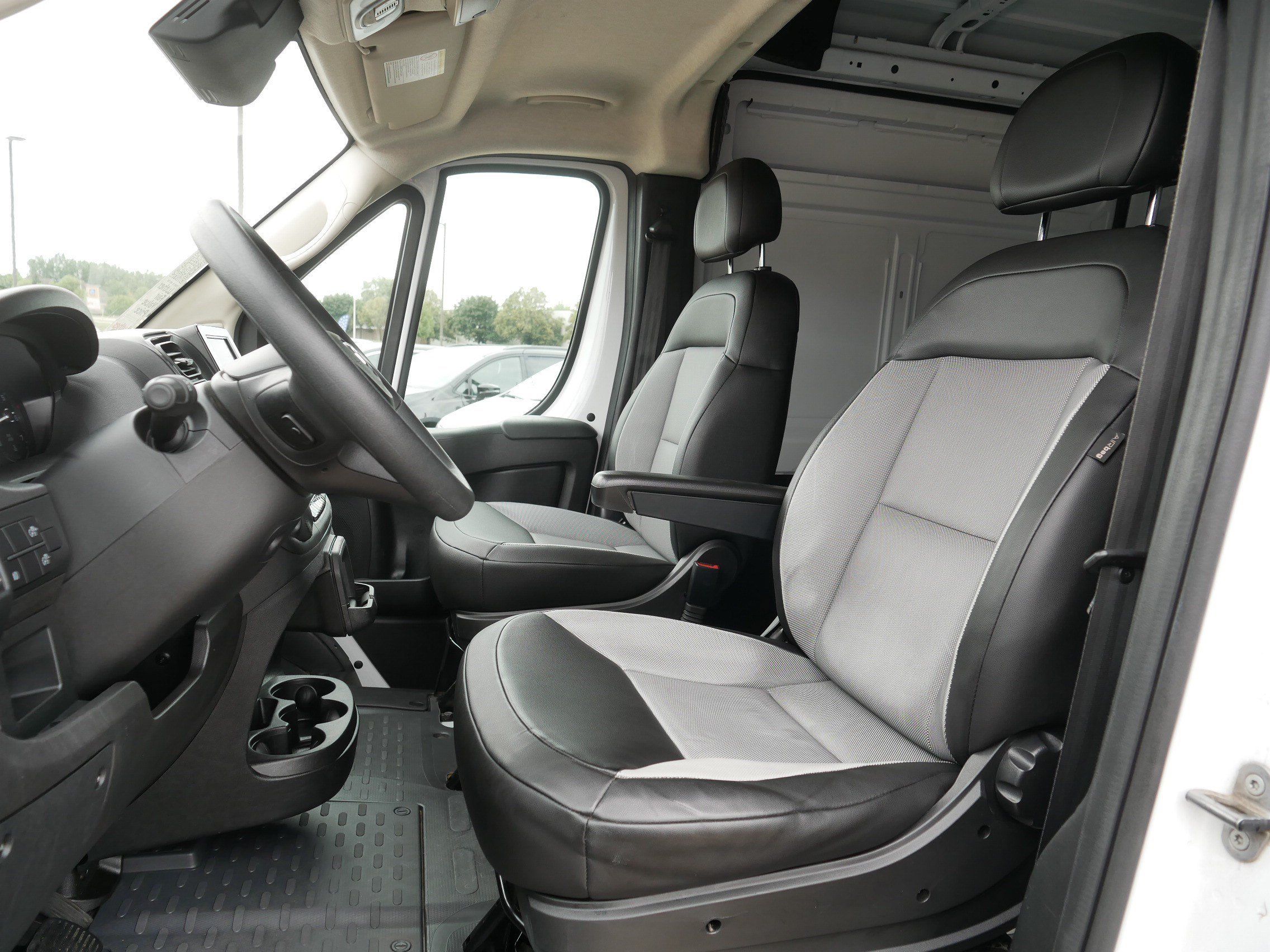 Used 2024 RAM ProMaster 2500 w/ Convenience Group FWD image 34
