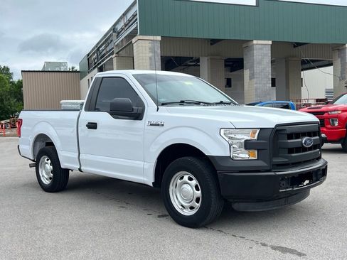 Used 2017 Ford F150 XL w/ Equipment Group 101A Mid RWD image 2