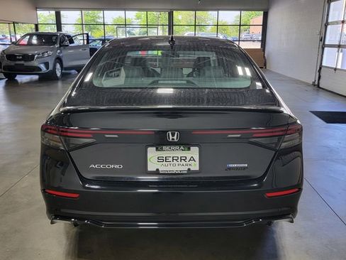 Used 2023 Honda Accord Sport image 6