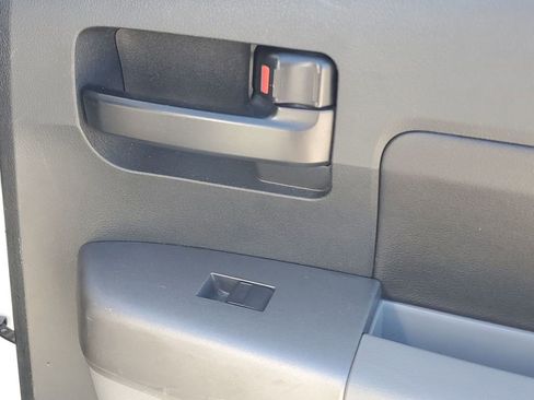 Used 2012 Toyota Tundra 2WD Double Cab image 44