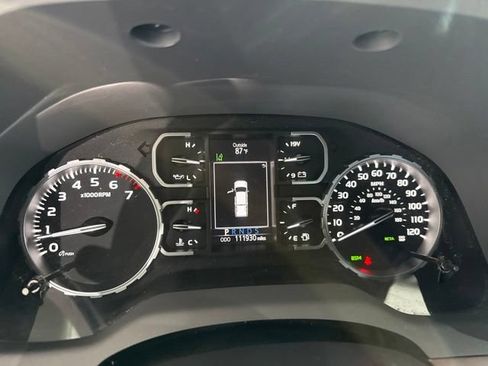 Used 2018 Toyota Tundra Limited w/ Limited Premium Package AWD/4WD image 24