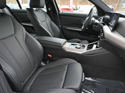 Used 2025 BMW 330i xDrive Sedan AWD/4WD image 22