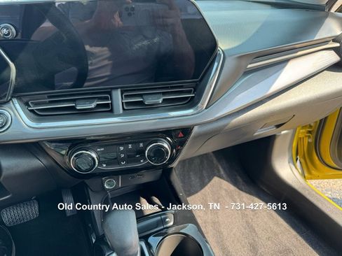 Used 2024 Chevrolet Trax ACTIV w/ Sunroof Package image 31