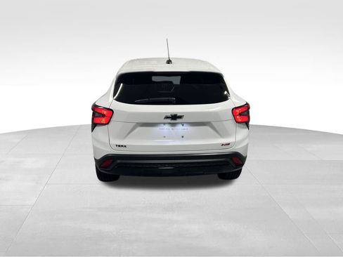 Used 2024 Chevrolet Trax RS image 13