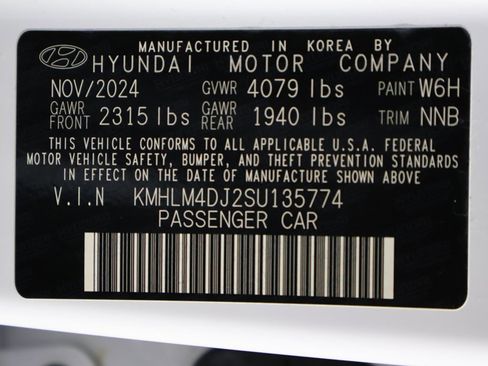 Used 2025 Hyundai Elantra Blue image 39