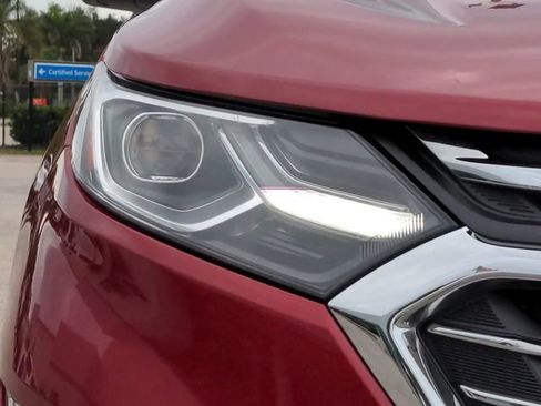 Used 2018 Chevrolet Equinox Premier image 9