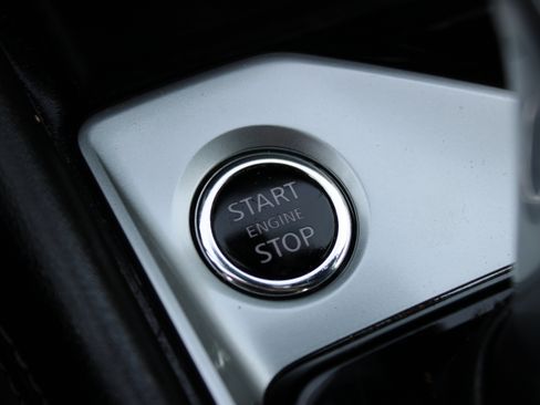 Certified 2021 Nissan Altima 2.5 Platinum image 19