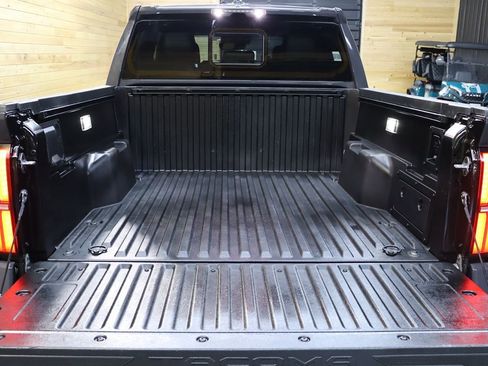 Used 2024 Toyota Tacoma TRD Sport image 27