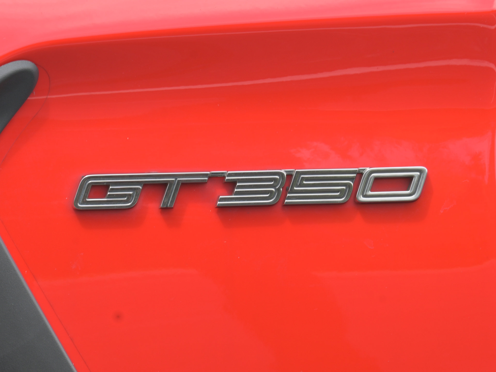 Used 2016 Ford Mustang Shelby GT350 w/ Track Package RWD image 39