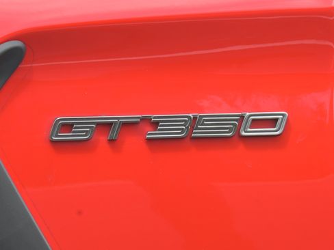 Used 2016 Ford Mustang Shelby GT350 w/ Track Package RWD image 39